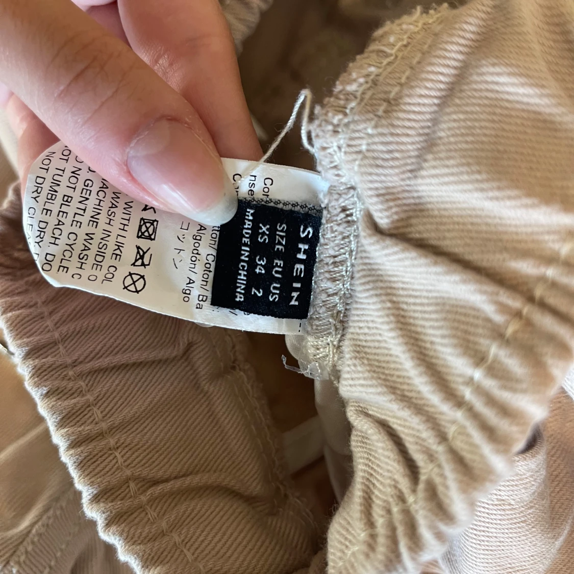 Beiga cargopants från SHEIN XS - 1