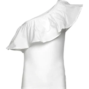 Vit oneshoulder topp med volang - Supersnygg vit topp med oneshoulder-design och stor volang längs halsringningen. Perfekt för dig som vill sticka ut med en trendig och fräsch look. Toppens material känns mjukt och följsamt mot huden. 
