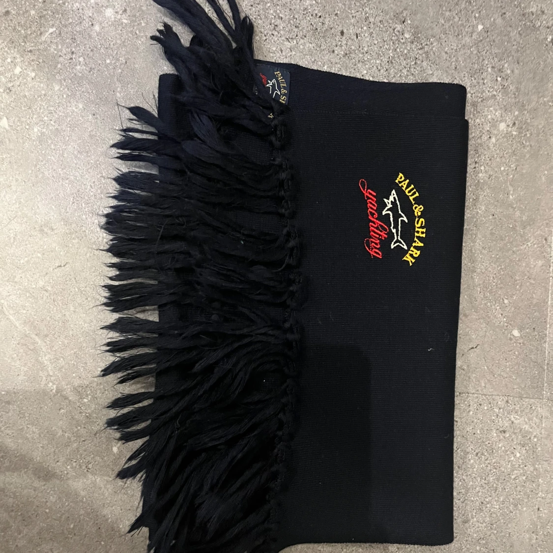 Svart halsduk från Paul & Shark - 2