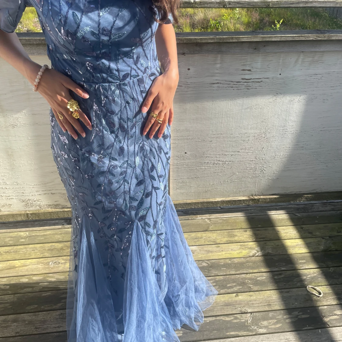 Vacker blå långklänning till bröllopet eller balen - 1