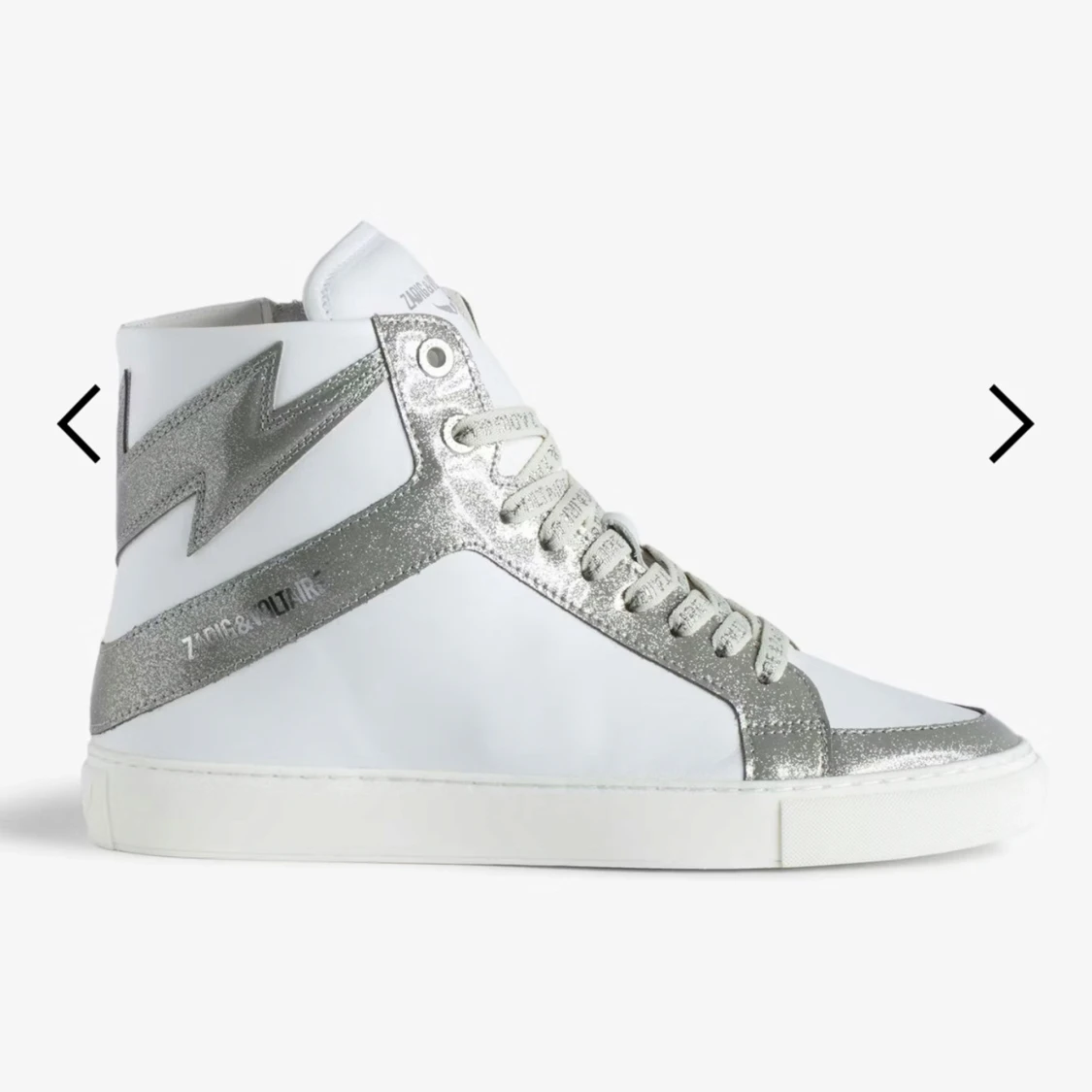 Vita och silver high top sneakers - 1