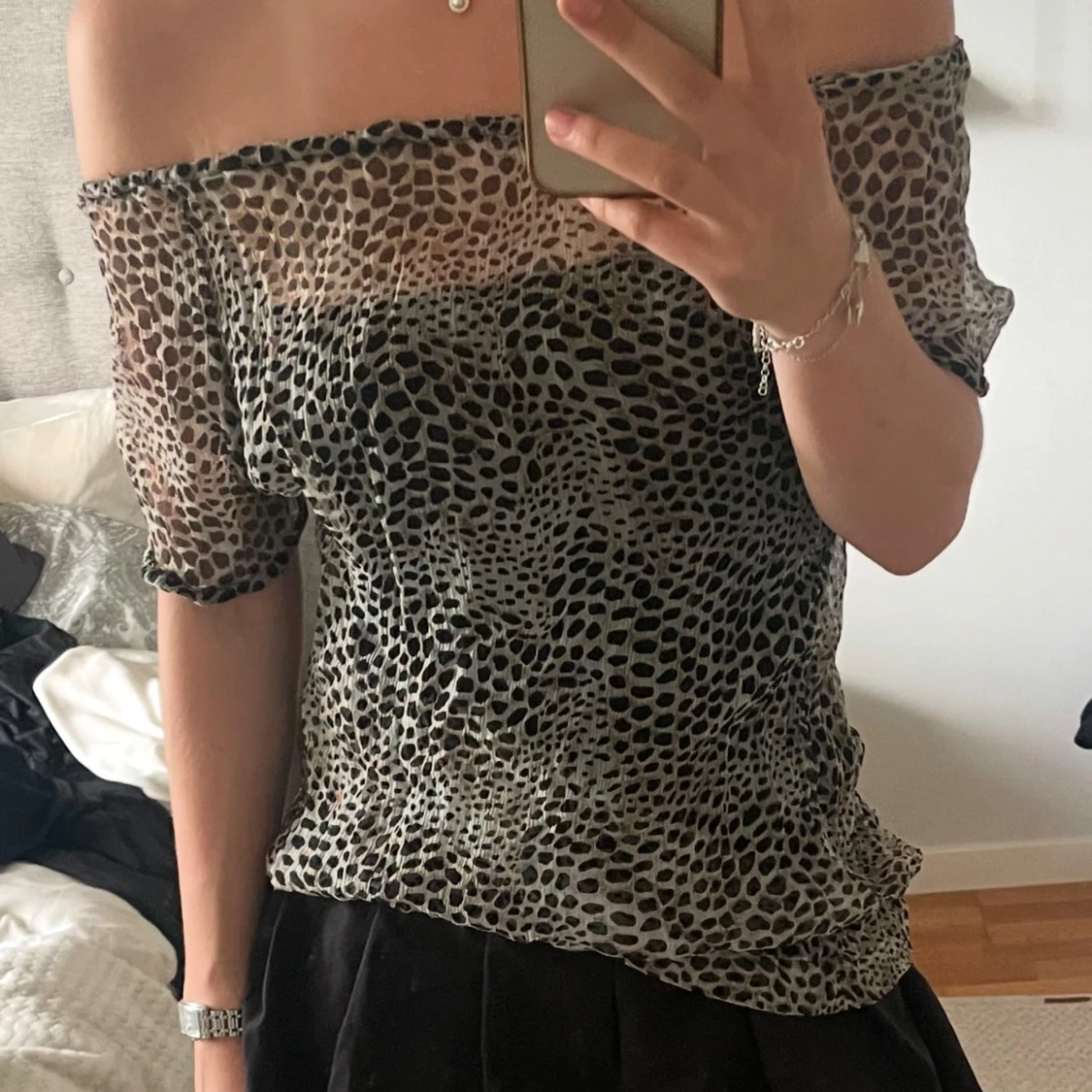 Leopardmönstrad offshoulder-top - 1