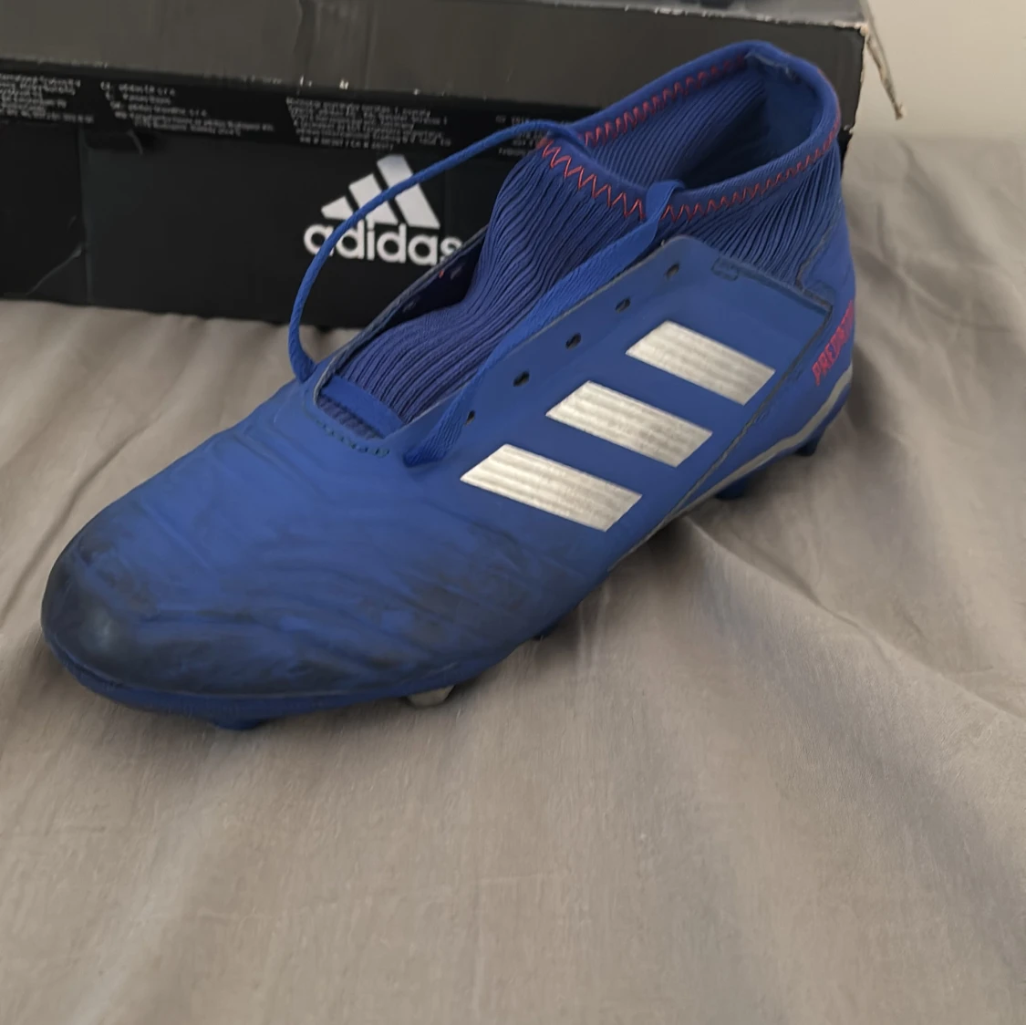 Blå Adidas Predator fotbollsskor - 1