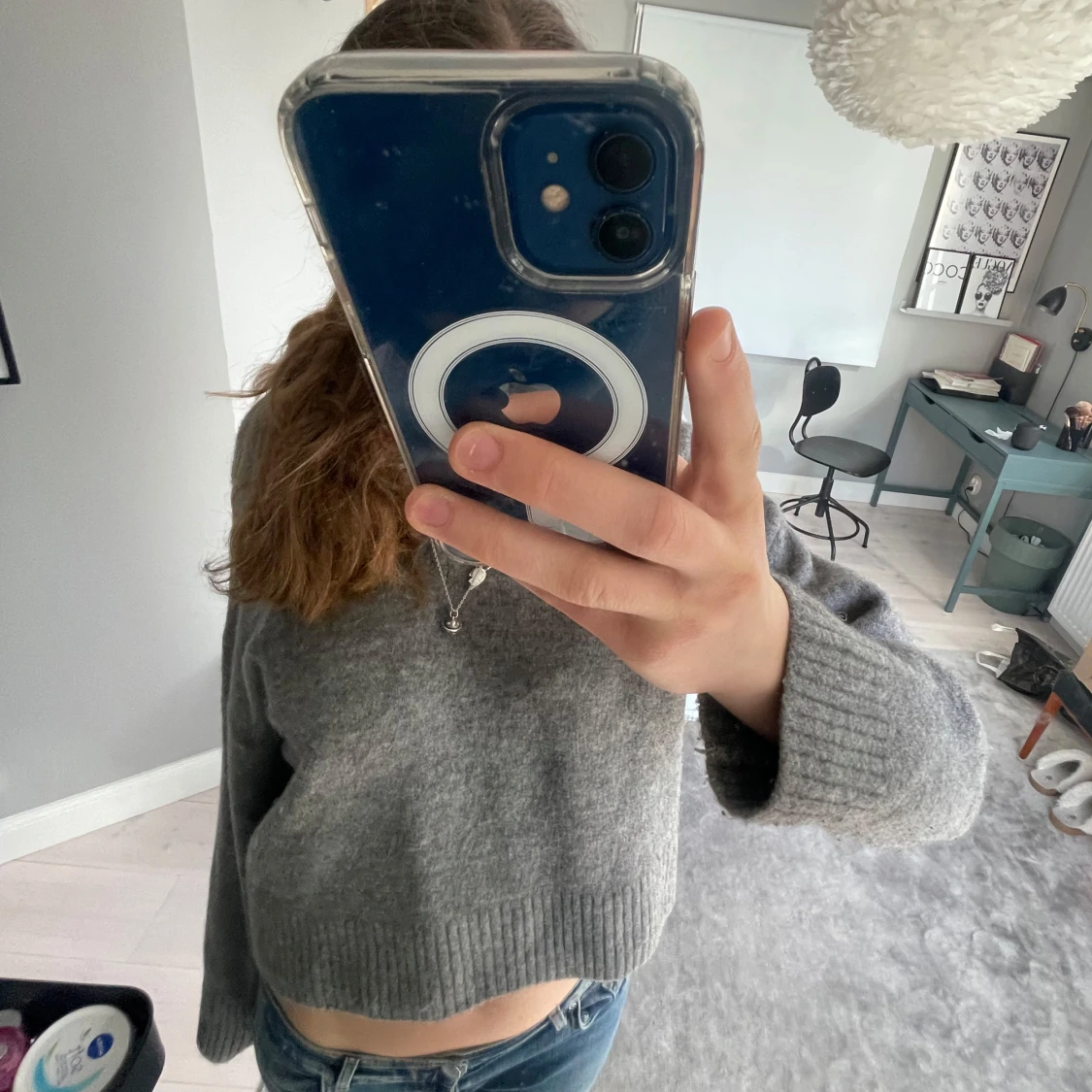 Grå croppad stickad tröja - 1