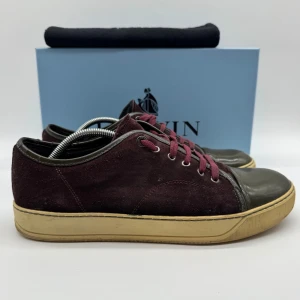 Lanvin cap toe  - Reserverade.