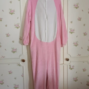 Kigurumi  - Blivit sydd vid en sömm upp till men hittar inte var