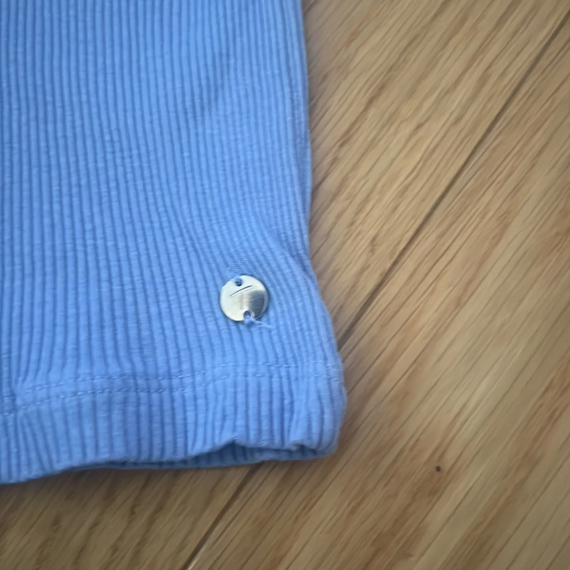 Blå topp från MNG - 3