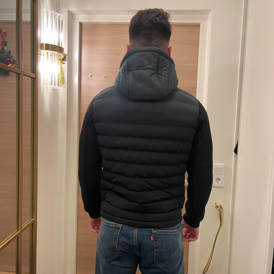 Svart pufferjacka från Hugo Boss - 2