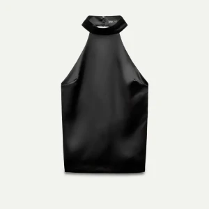 Zara liknade satin blus  - Identisk till den slutsålda zara blusen, den är i satin med band som man kan knyta till en rosett i storlek S. Perfekt till en middag eller fest 