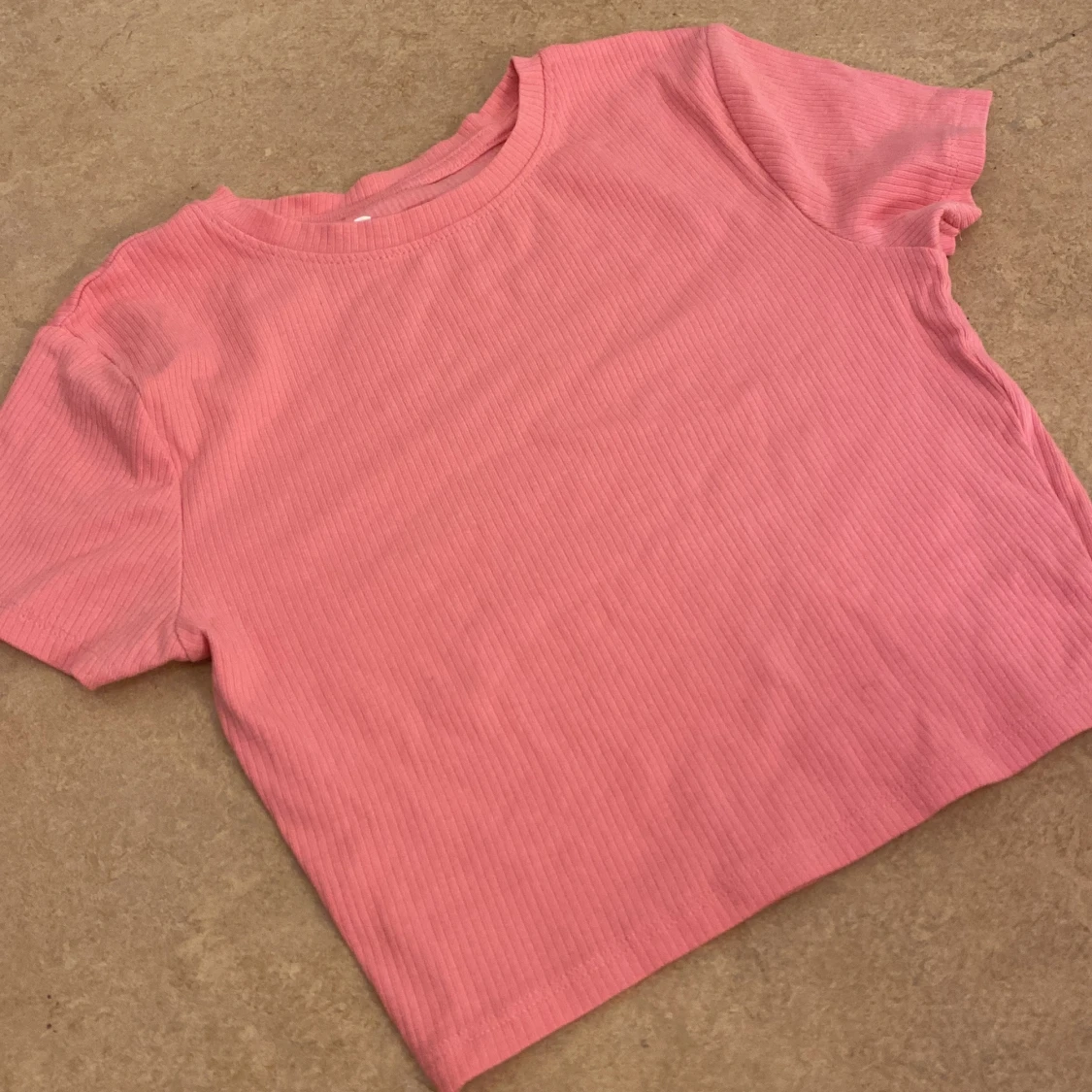 Rosa ribbad t-shirt - 90