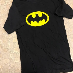Batman T Shirt - Stlk kvar M ,L och XL  Finns fler kvar, sammafrakt  99kr/st 
