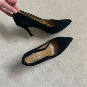 Klacksko - Från ett spanskt märke, selected. De skönaste klackarna någonsin. Passar 38-39,5