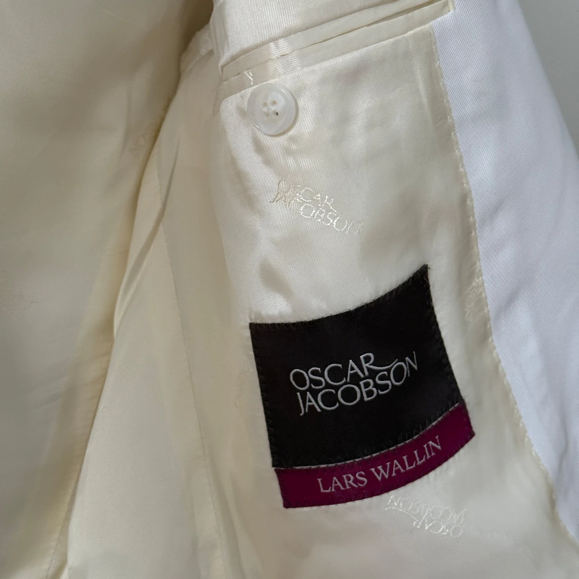 Vit kavaj från Oscar Jacobson - 92