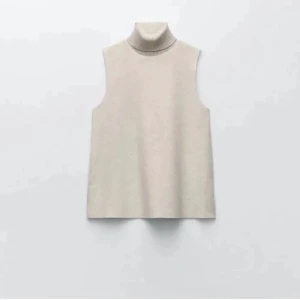 Polo tröja Zara - Säljer min polo tröja då den inte kommit till användning  mer än 3 gånger. 