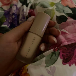 Fenty primer  - PRO FILT'R MINI INSTANT RETOUCH PRIMER