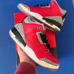Jordan 3 Fire Red   - Jordan 3 Fire Red 🔥 Size 41/8 Cond 8/10