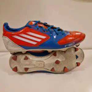 Adidas f50, skick 8/10