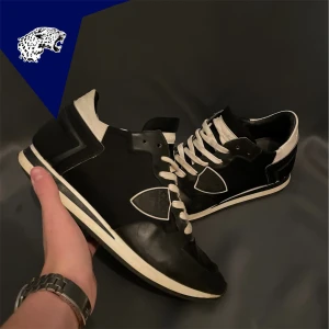 PHILIPPE MODEL  - Philippe model trainers | Skick: 8/10 (bara smutsiga) | Passar 42 | Hör av dig om du undrar någonting!