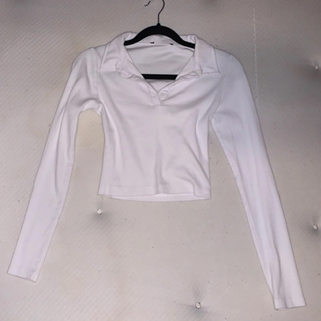 Vit crop tröja