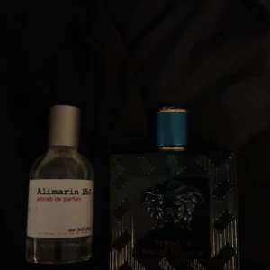 2 parfymer - Versace Eros EDT (100ml) ungefär hälften kvar (45ml). Alimarin 15.0 en parfym inspirerad av Louis Vuitton Afternoon Swim. Från one bold chemist.(Oanvänd) 50ml.