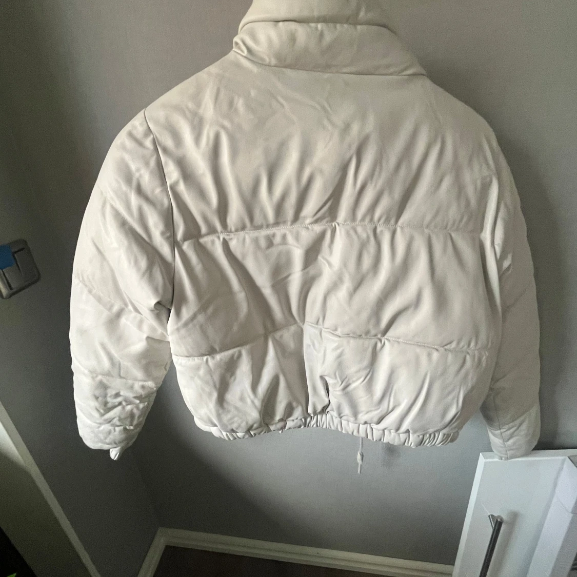 Vit pufferjacka från FB Sister - 90