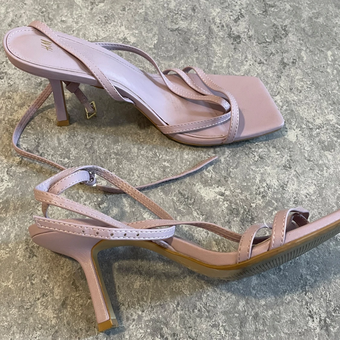 Ljuslila klackar - 93