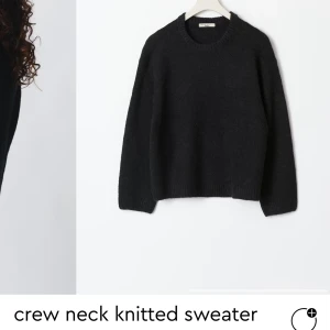 Stickad tröja  - svart stickad tröja ifrån gina tricot. använd 1 gång och är som ny. köpt för 400kr. Står M på lappen men är som en S istället. 