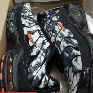 Nike air max plus - Helt ny skick aldrig använt i storlek 44