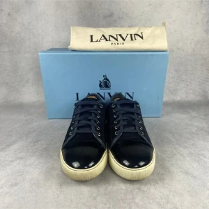 Lanvin  - Lanvin Captoe Storlek 41 uk7 Medföljer, Box, dustbag  Nypris 4499. Hör av dig vid funderingar kan gå ner i pris vid snabb affär 📩