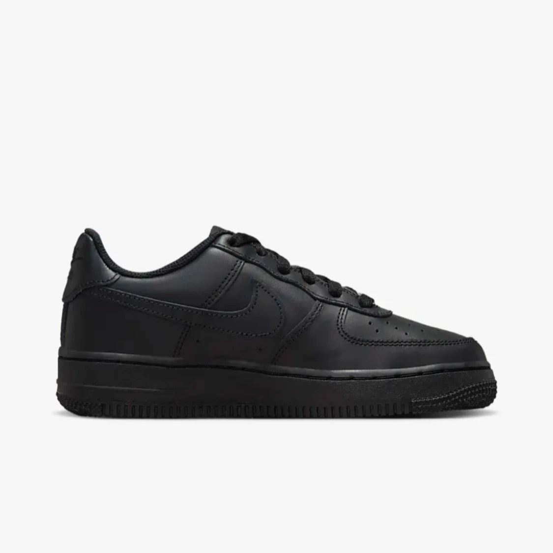 Svarta Nike Air Force sneakers