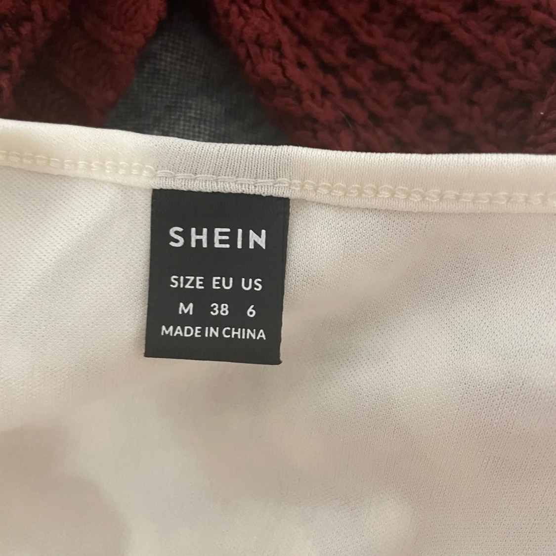 Vit omlottopp från Shein - 2