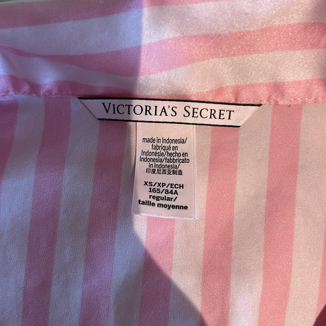Rosa och vit randig skjorta från Victoria's Secret - 91