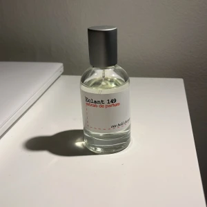 Éclant 149 Extrait de Parfum - Säljer en helt full 50ml flaska Éclant 149 Extrait de Parfum från one bold chemist. (Creed aventus) Hör av dig vid frågor🙏