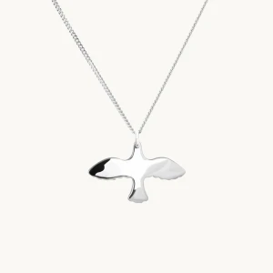 Silverfärgat halsband från Emma Israelsson - Elegant halsband med ett stilrent fågelhänge i silverfärg från Emma Israelsson, kontakta mig så diskuterar vi pris ordinarie pris ligger på 1295 