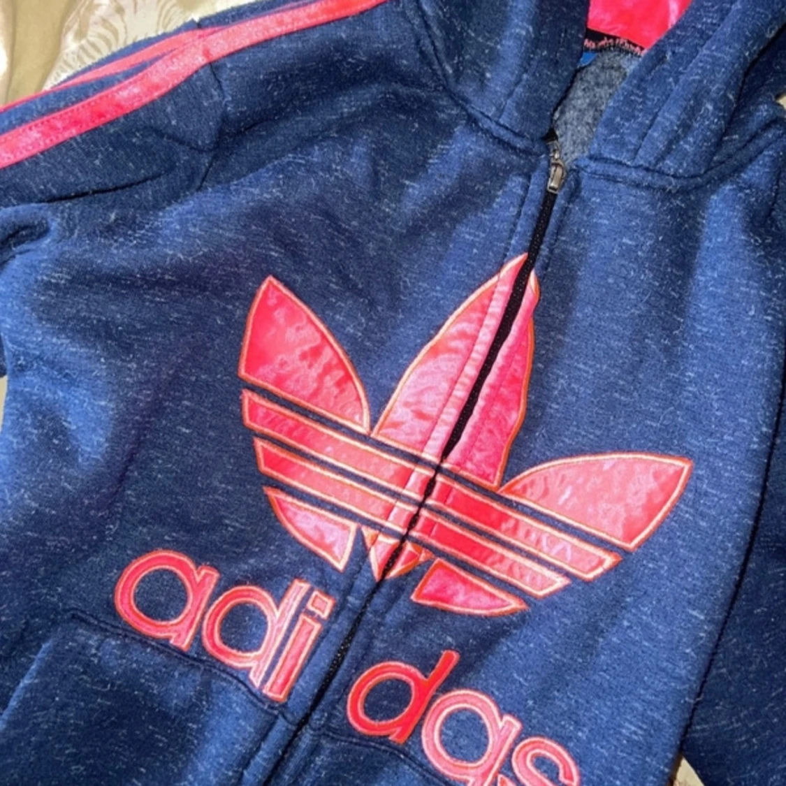 Adidas kofta med neonrosa detaljer - 90