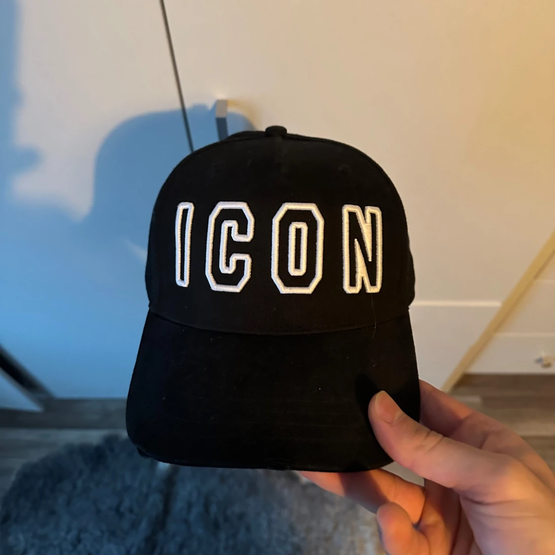 Svart keps från Dsquared2