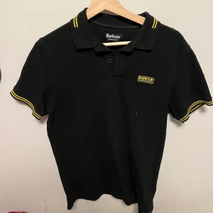 Barbour piké - Piké från barbour international. Andvänd få tal gånger. Hör av dig vid frågor eller fler bilder! Pris kan diskuteras.