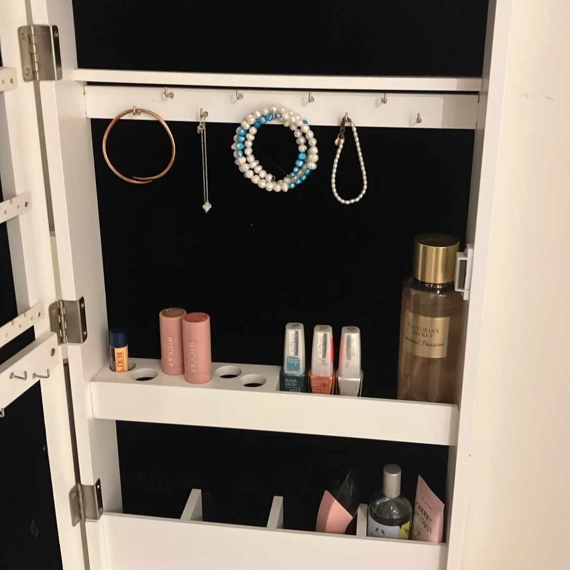 Smyckesskåp med spegel och belysning - 2