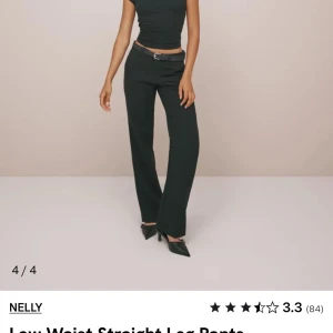 Sååå snygga lågmidjade kostymbyxor!!!! - Säljer dessa sjuuuukt snygga och trendiga kostymbyxor!!!😍 Dem är lågmidjade ❤️