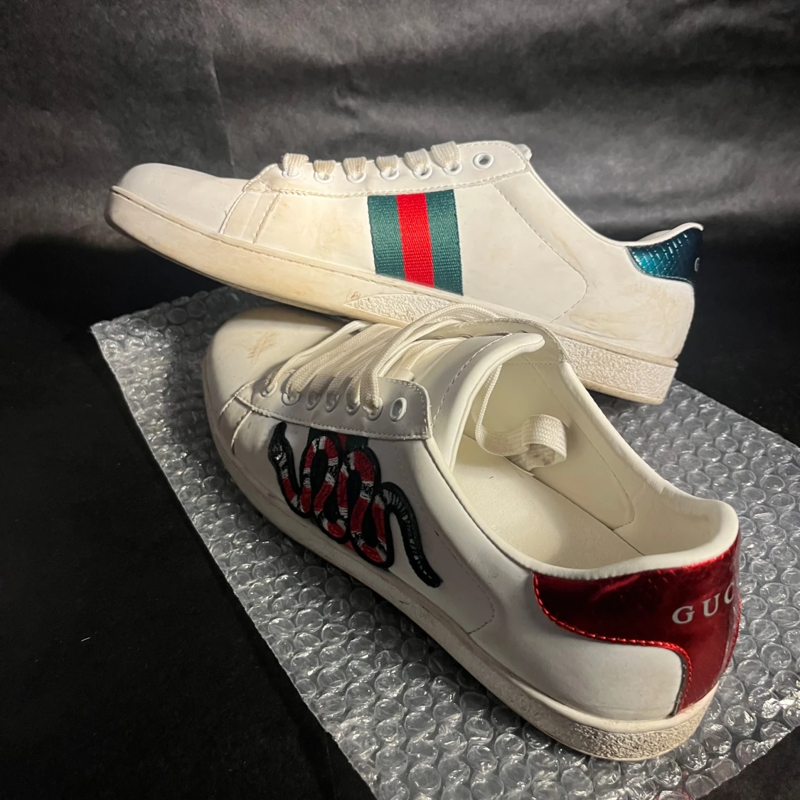 Vita sneakers från Gucci - 2