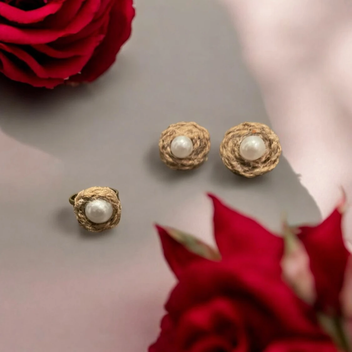 Örhängen och ring med pärldetalj - 2