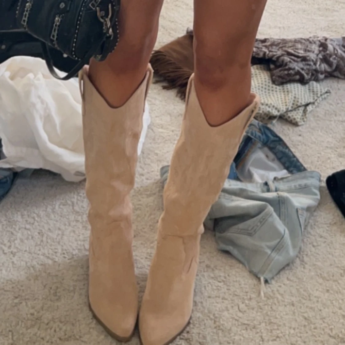 Beige mocka cowboy boots