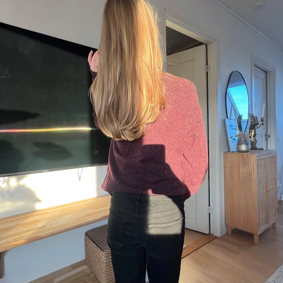 Vinröd stickad tröja