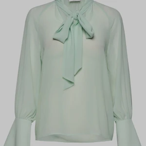 Day et Mikkelsen blus - Använt få gånger, nyskick. Turkos lätt blus