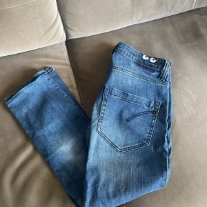 Dondup jeans - Fräsha dondup jeans i storlek 33 priset kan diskuteras skriv om du har frågor!