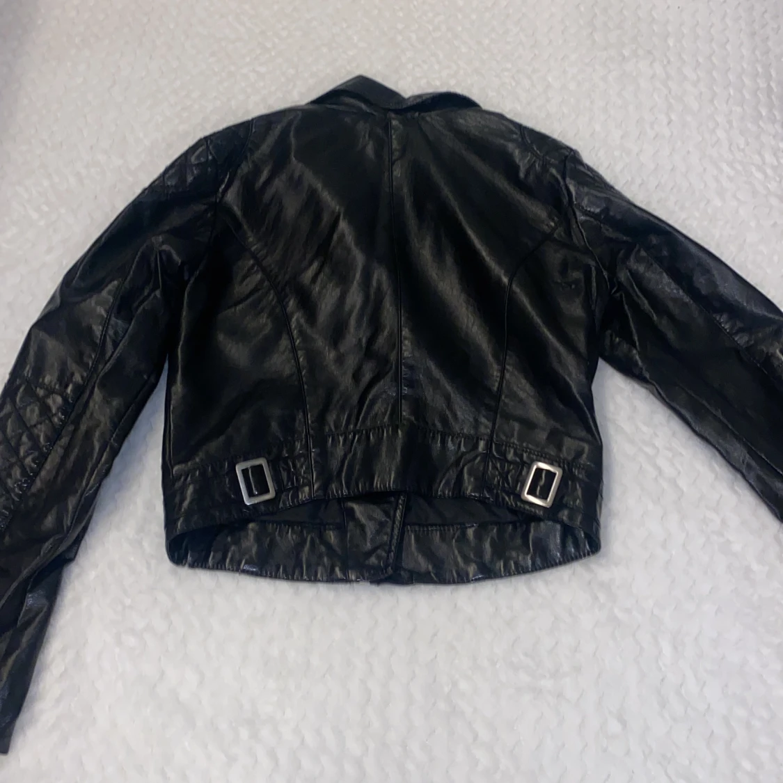 Svart skinnjacka  - 91