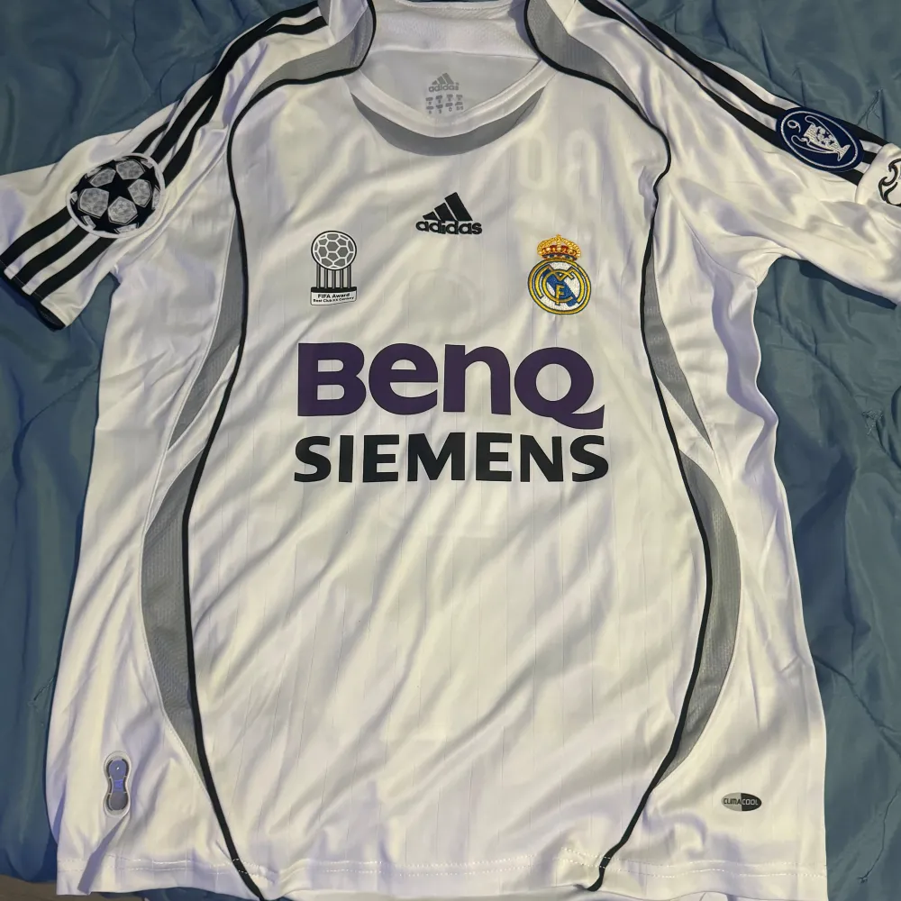 Aldrig använt. Size S. 2006/07 tröja. Ronaldo 9.  Pris kan diskuteras. T-shirts.