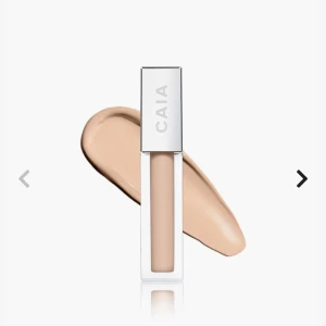 Caia concealer 1N - Caia Its Iconic concealer i nyansen 1N, ”mycket ljus med neutral underton”. Nästintill helt ny då den endast testades. Nypris 195kr.  