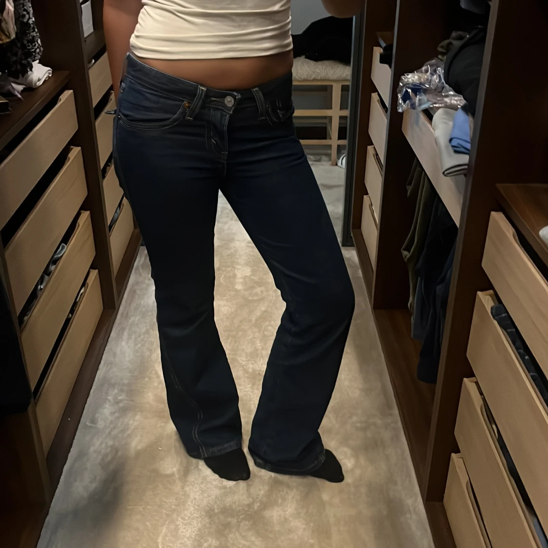 Mörkblå bootcut jeans