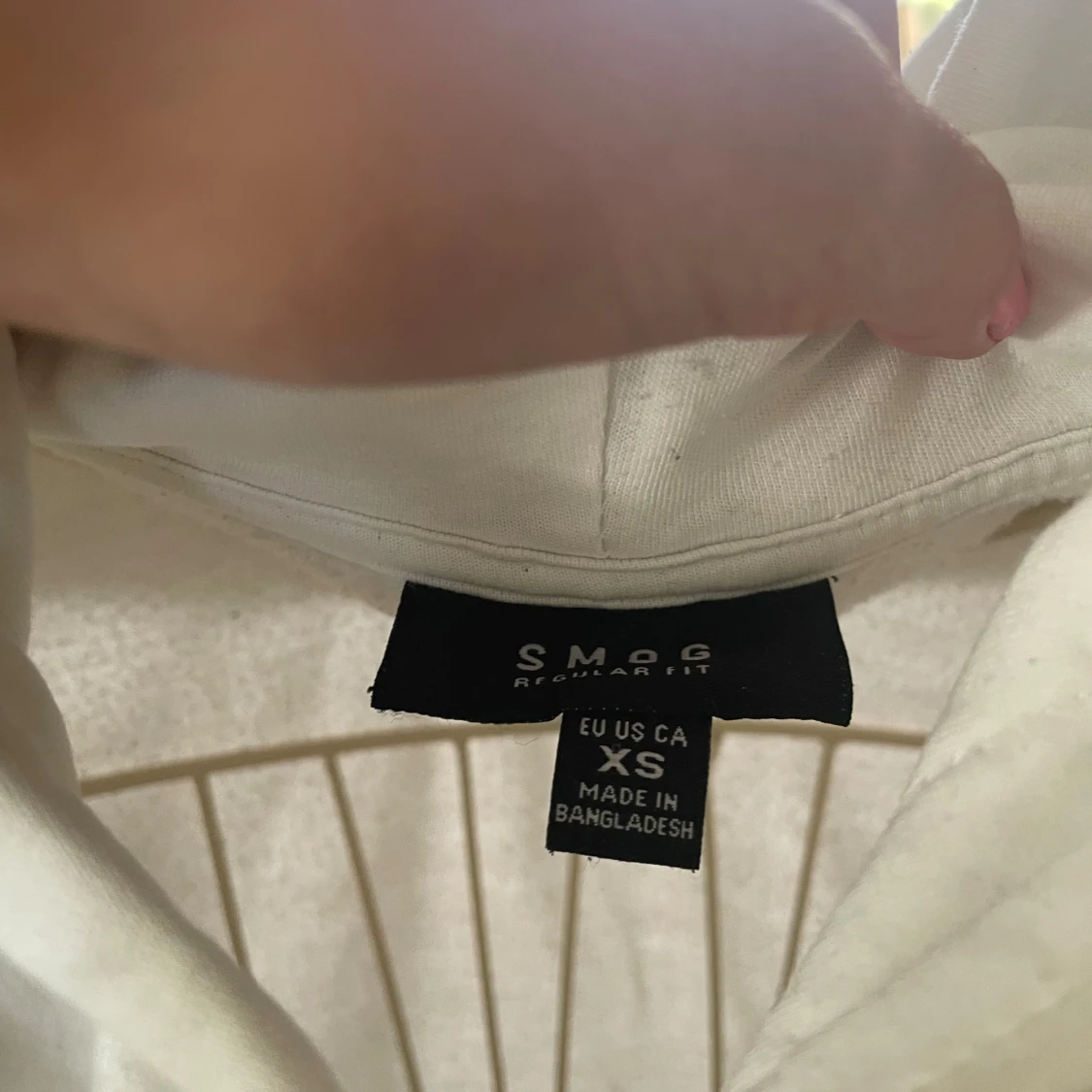 Vit hoodie från Smog - 91